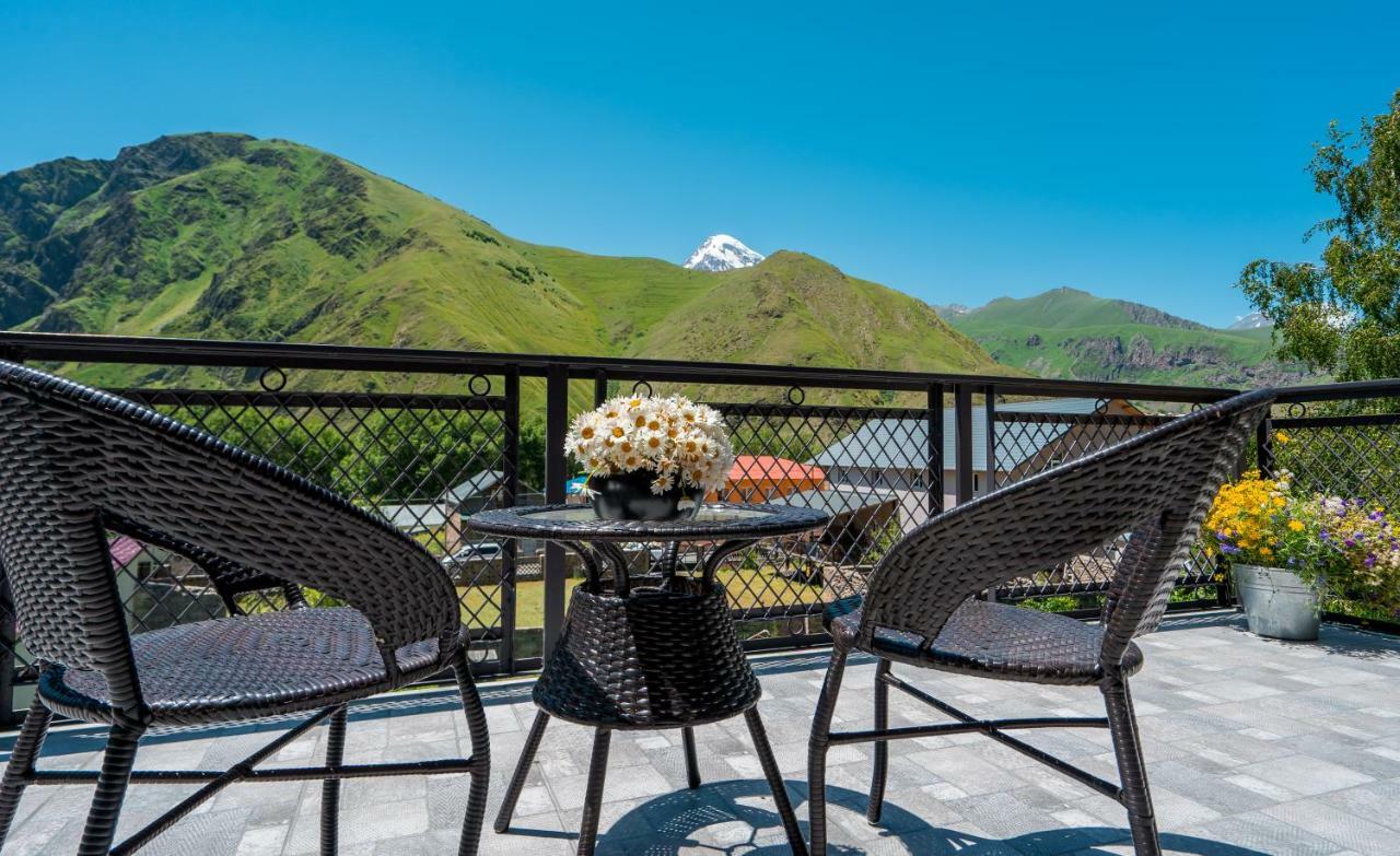 Travel Inn Kazbegi Экстерьер фото