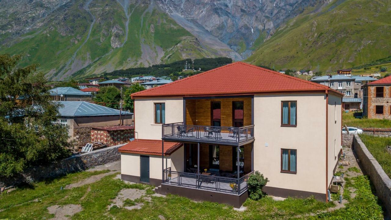 Travel Inn Kazbegi Экстерьер фото