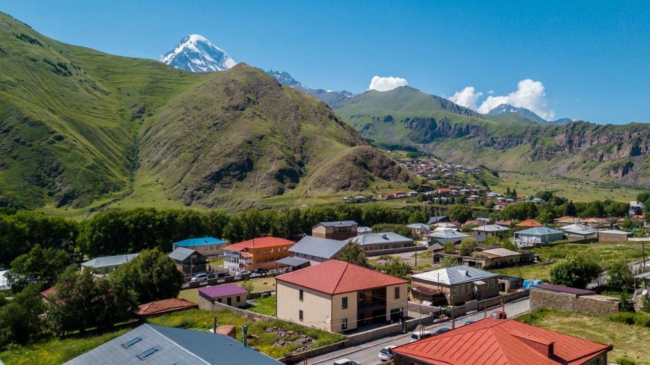Travel Inn Kazbegi Экстерьер фото